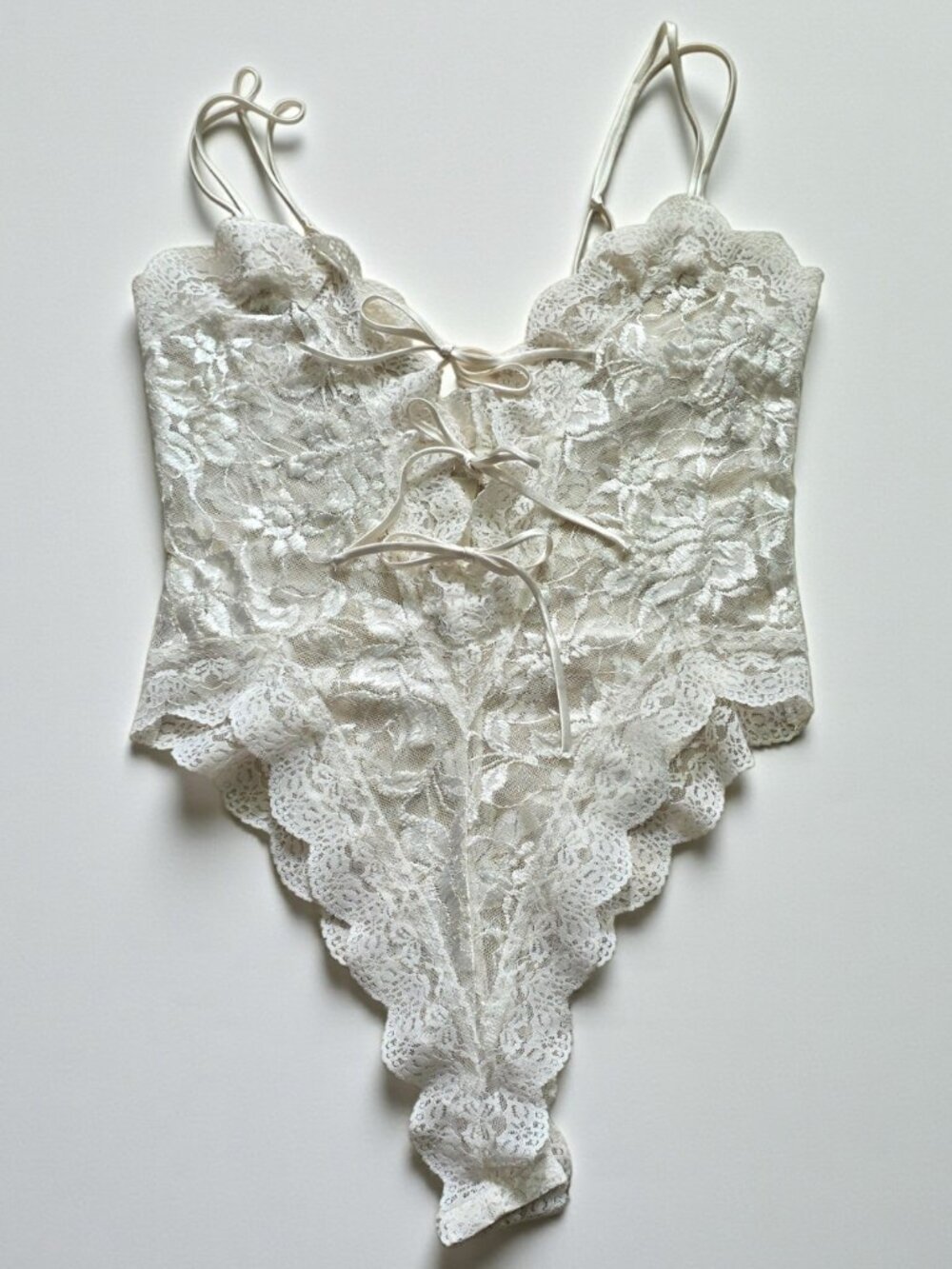NWOT VTG VICTORIA SECRET (S ) 90's Gold Label White Lace Cheeky Lingerie